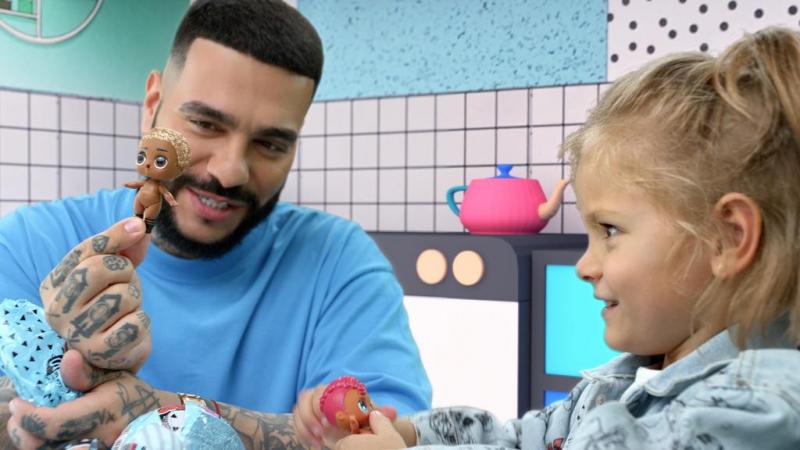 Новый клип Тимати и Алисы: Главный хит в стране сегодня – это куклы ЛОЛ!