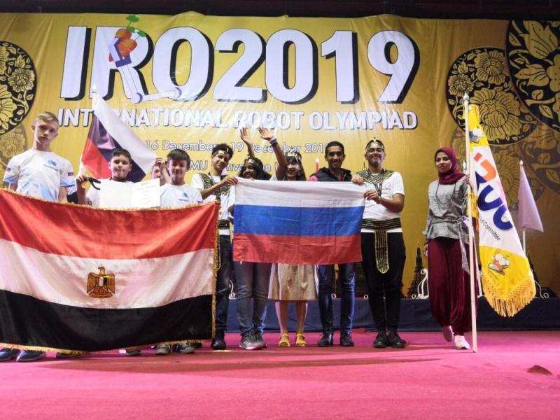Школьники из Норильска и Читы выиграли бронзовые медали на международных соревнованиях по робототехнике в Таиланде