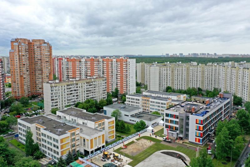 Около 40 корпусов школ и детсадов будут построены в Москве в 2020 году