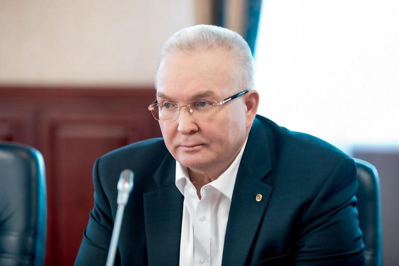 Владимир Семенов об итогах реализации партийного проекта «Старшее поколение»