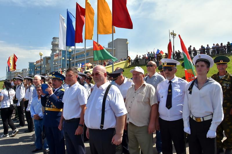 Владимир Семенов принял участие в торжественной церемонии встречи военного корабля