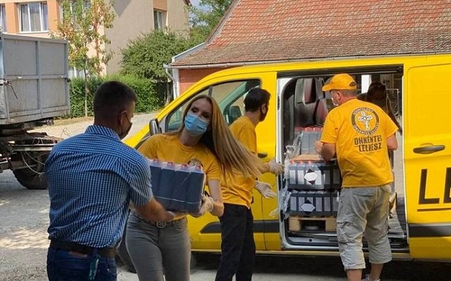 Израильские саентологи помогают во время второй волны коронавируса