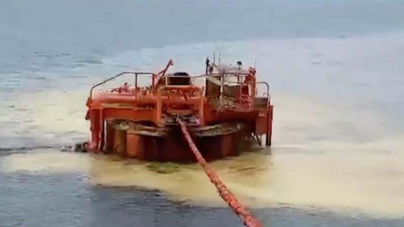 Ситуация с разливом нефти в порту Новороссийска – под контролем Генпрокуратуры России