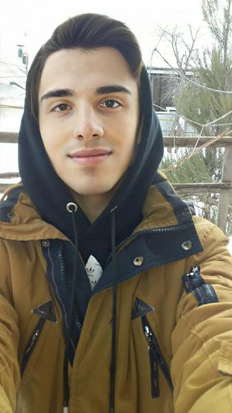 Slava Volk - Я за мир !!!  Певец переживает за две родные страны