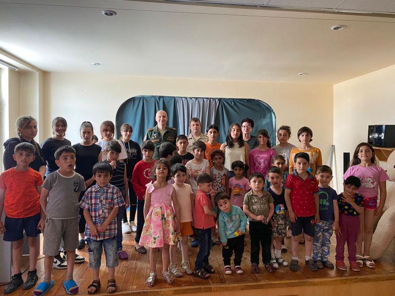Сотрудники 519 военного следственного отдела Следственного комитета Российской Федерации навестили в Республике Армения детей-сирот