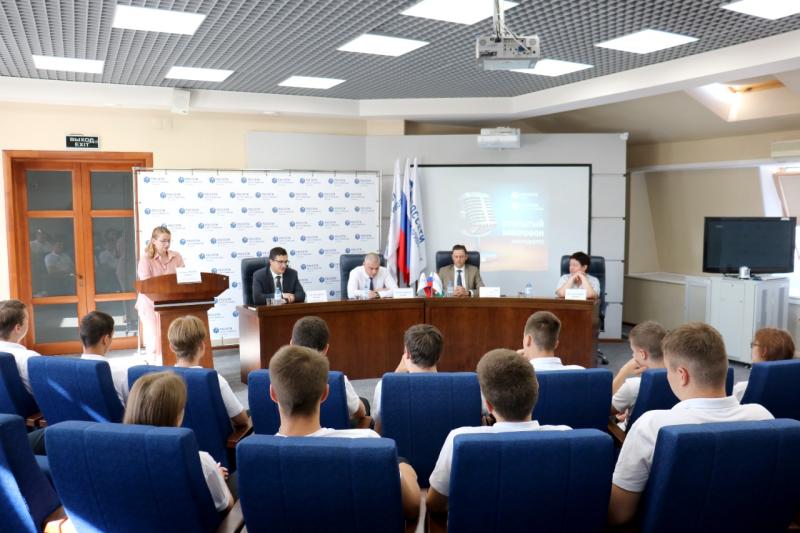 Филиал «Калугаэнерго» провел профориентационную встречу со студенческим отрядом «Энергия Калуги»