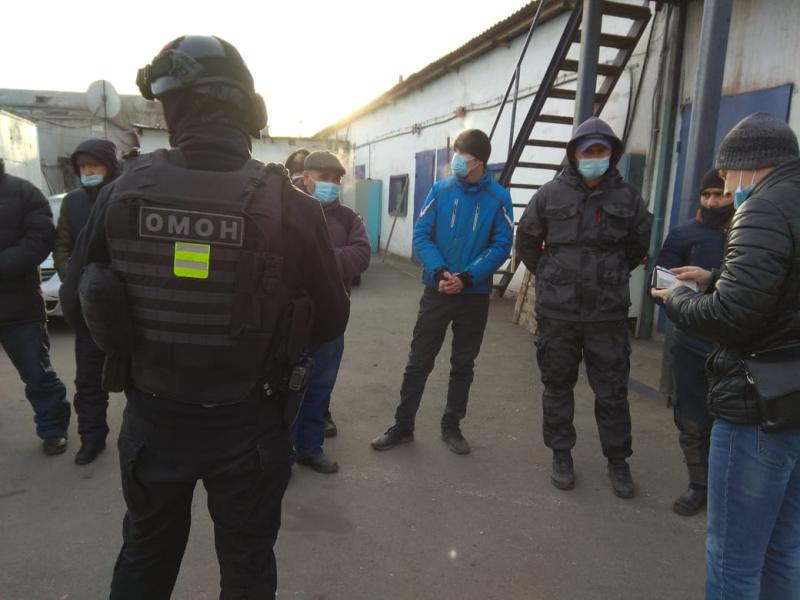 Более 100 мигрантов проверено в Магнитогорске при содействии ОМОН «Сталь» Росгвардии