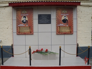 В Северском соединении Росгвардии увековечили память военнослужащих, погибших при исполнении воинского долга