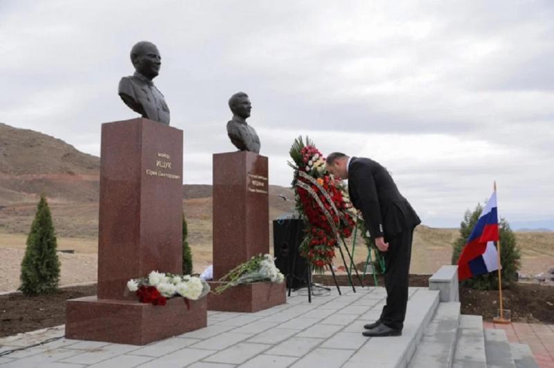 Памяти погибших русских лётчиков, сбитых азербайджанскими ВС 9 ноября 2020 года
