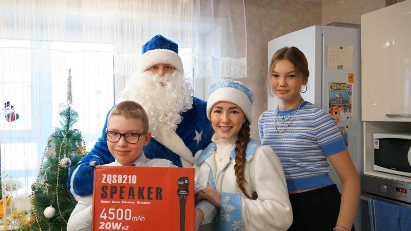 Начальник Управления Росгвардии по Кировской области исполнил желание юного кировчанина в рамках акции «Елка желаний»