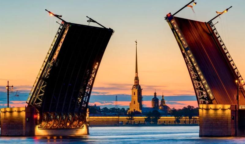 Начало сезона разводных мостов в Санкт-Петербурге
