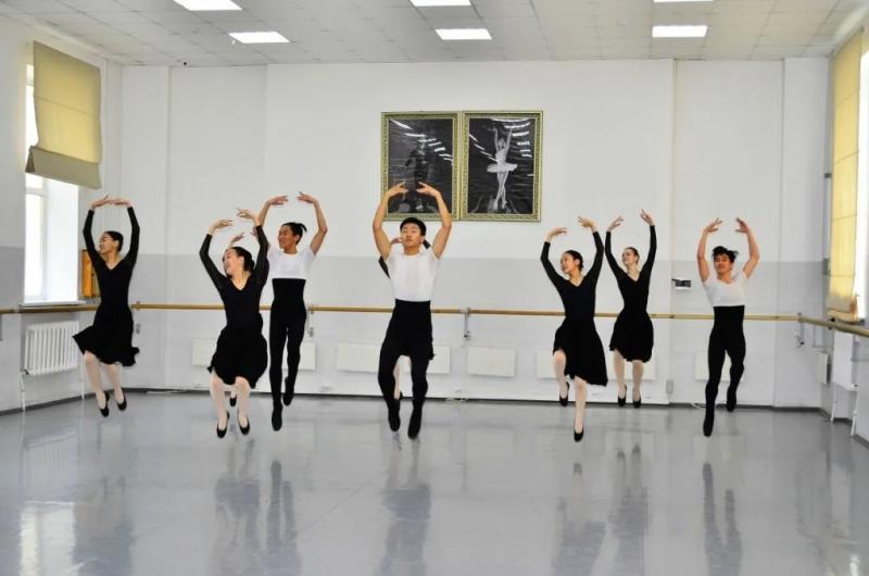 Глава министерства культуры Бурятии Мелма Дагаева "Приемная кампания в хореографическиц колледж пройдёт в несколько этапов"