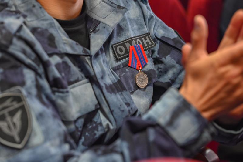 В Ставрополе сотрудники и военнослужащие Росгвардии награждены государственными наградами