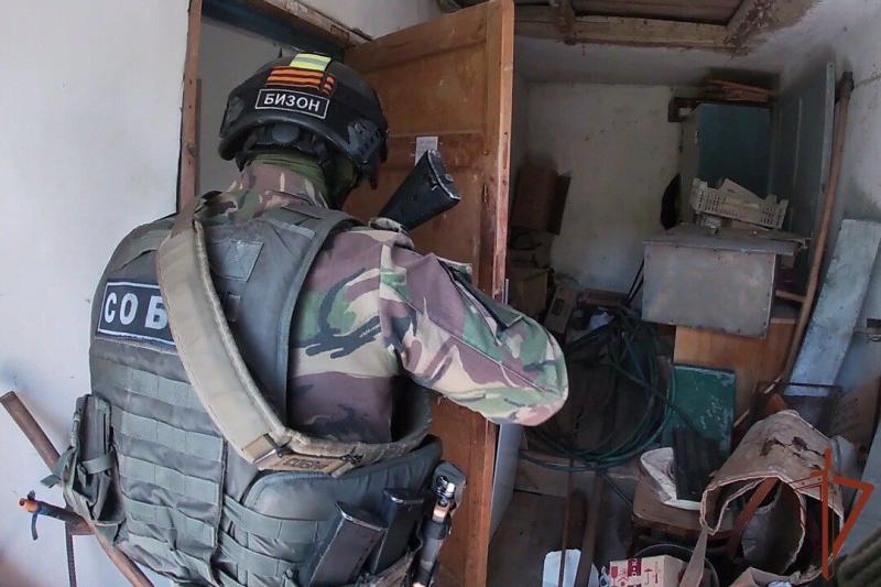 Спецназ Росгвардии обнаружил в ЛНР перевалочный пункт боевиков нацбатальона