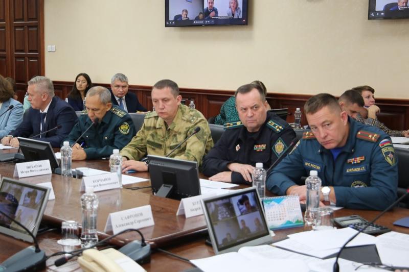 Начальник Управления Росгвардии по Республике Алтай принял участие в заседаниях антинаркотической комиссии и комиссии по пограничным вопросам
