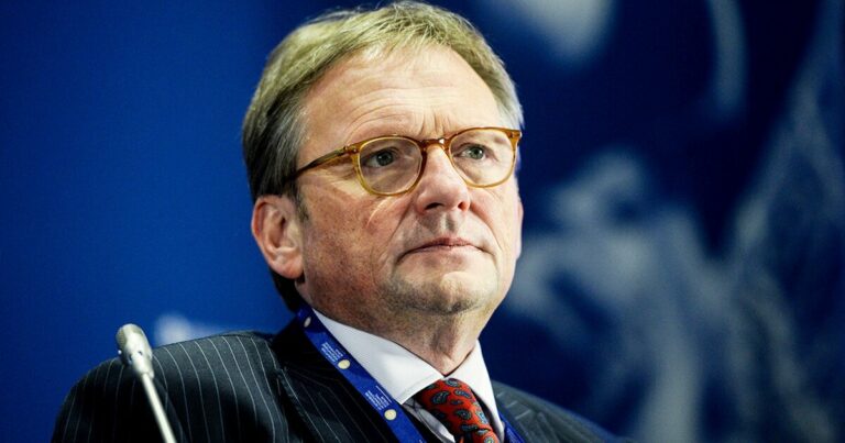 Борис Титов предложил снять ограничения на экспорт монгольского дуба и маньчжурского ясеня с территории России