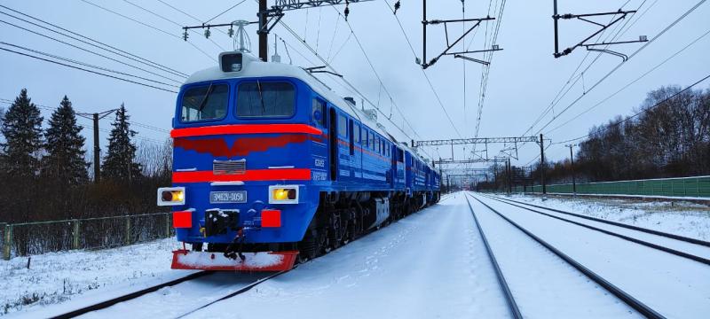 Подготовка тепловозов к работе с поездом Деда Мороза