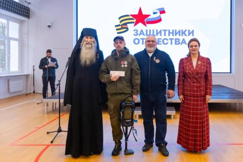 Анна Цивилева вручила удостоверения ветеранов боевых действий еще 50 бойцам ЧВК «Вагнер»