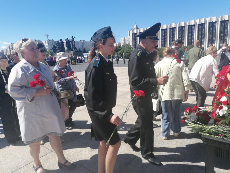 Северо-Западный филиал ведомственной охраны Минтранса России принял участие в траурной акции ко Дню памяти и скорби в Санкт-Петербурге