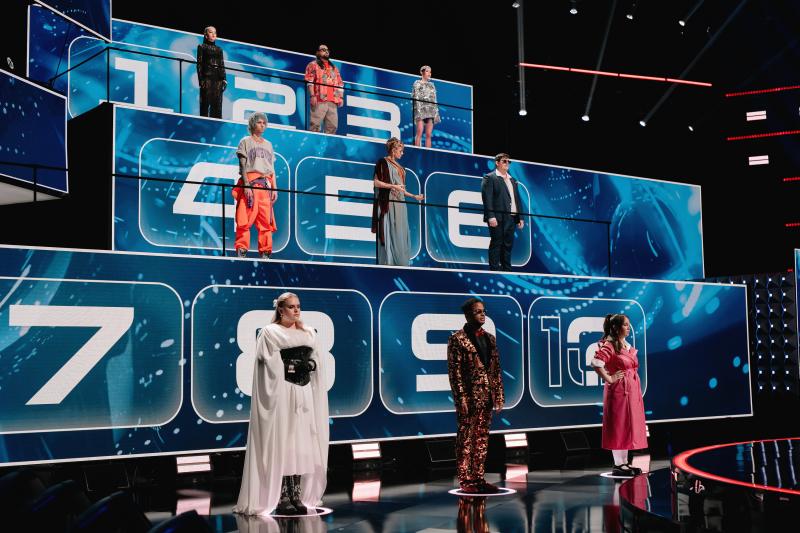 «Азамат, тебя подсиживают!» Участник «Музыкальной интуиции» на ТНТ стал ведущим шоу