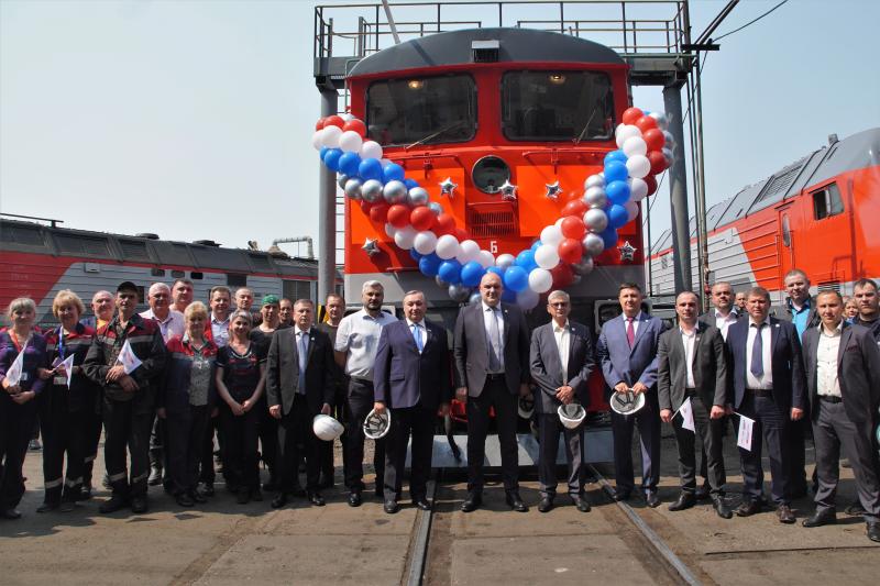 Уссурийский ЛРЗ в день своего 130-летия выпустил из ремонта                        20-тысячный локомотив