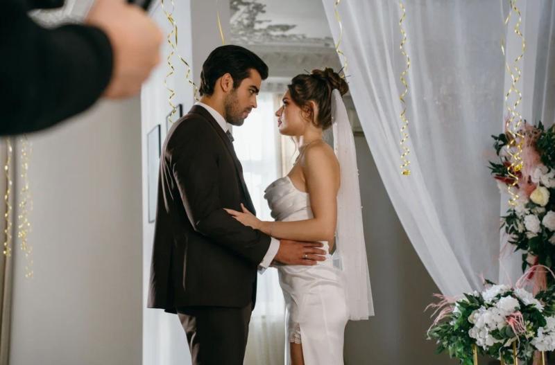 Завершились съёмки второго сезона сериала «Постучись в мою дверь в Москве» c Кириллом Дыцевичем и Лианой Грибой