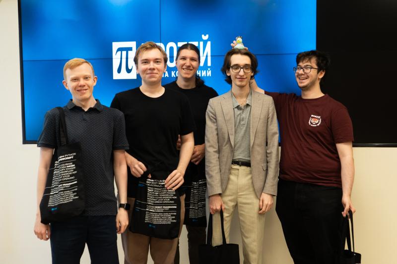 Студенты ГУАП успешно завершили обучение в IT-школе «Протей» по направлению C++