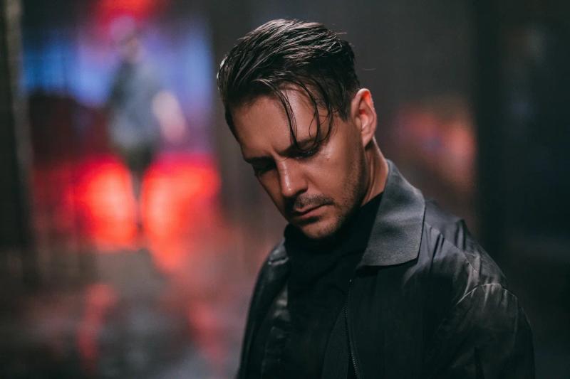 Первые кадры «Тайного города»: Милош Бикович, Евгений Чебатков, Алексей Гуськов и Мария Андреева в магической Москве