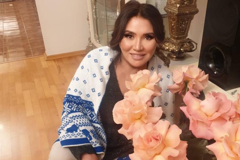 Кажетта Ахметжанова: 3 цвета маникюра на сентябрь 2025, которые превратят ваши ногти в денежный магнит