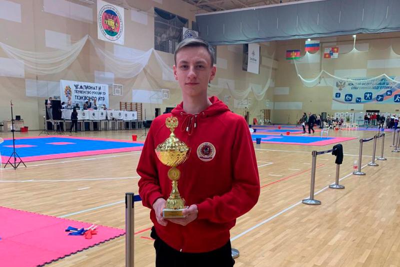 Инспектор лицензионно-разершительной работы столичного главка Росгвардии рассказал об успехах в тхэквондо