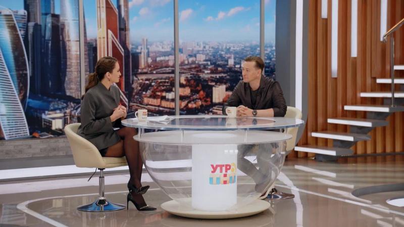 «Не признавайся, что ты снимался в «Бригаде», пусть думают, что ты — звезда  балета!»: Сергей Безруков рассказал «УТРО.ТНТ», как его воспринимали японские поклонницы