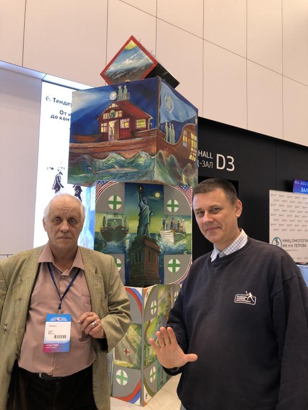 Арт-проект художников Марка Павлова и Натальи Агарковой «Герои Красного Креста» был представлен на Петербургском международном форуме здоровья