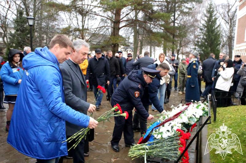 Во Владимирской области заместитель начальника Управления Росгвардии принял участие в мероприятиях, посвященных Дню народного единства