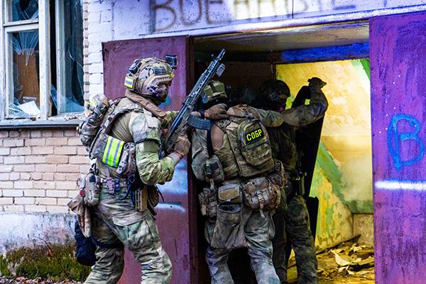 Тактико-специальные учения спецподразделения Росгвардии прошли в Подмосковье